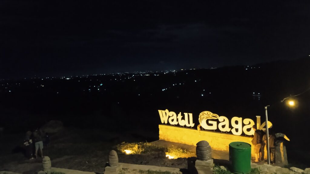 Bukit Watu Gagak, Kulineran Sambil Menikmati Keindahan Imogiri dari Ketinggian 2
Pemandangan bantul dari arah Watu Gagak Hill