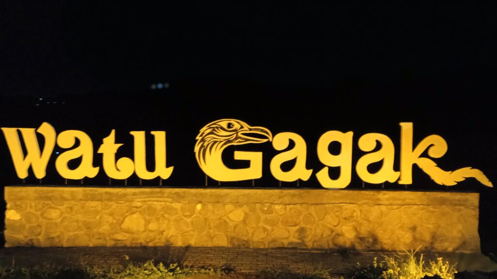 Bukit watu gagak Imogiri